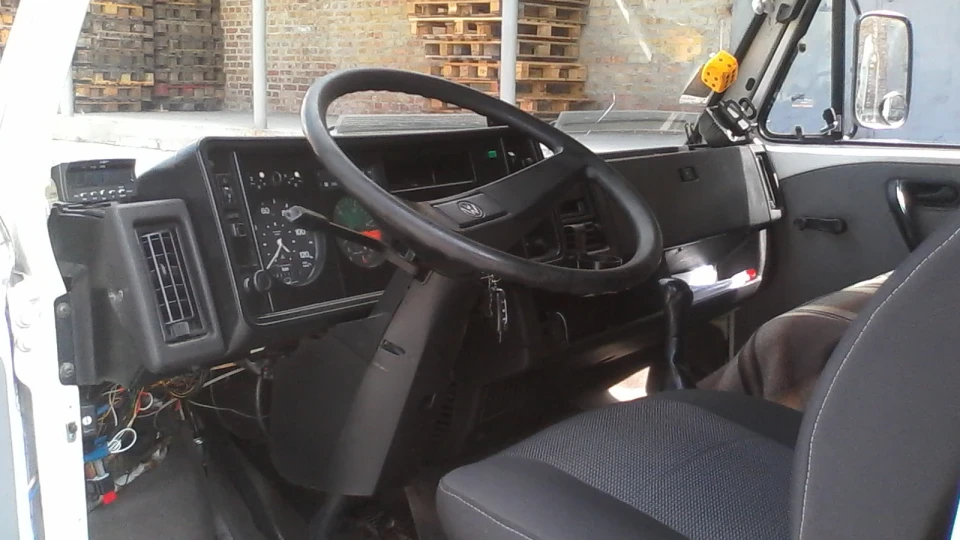 Volkswagen LT 45 95р. 2.4TDI 2