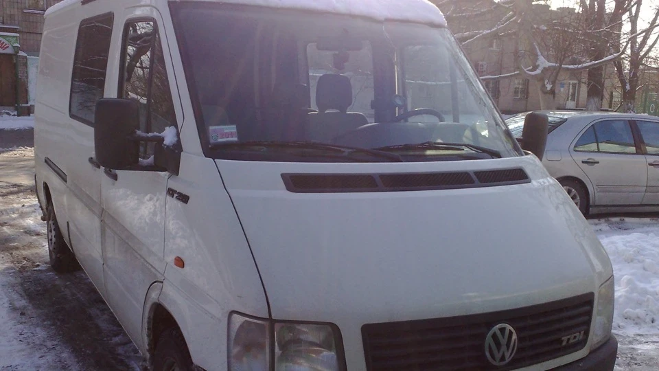 Volkswagen LT біла робоча конячка 2