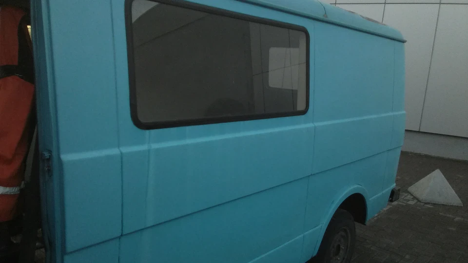 Volkswagen LT Blue Dragon 2