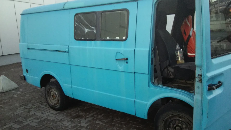 Volkswagen LT Blue Dragon 5