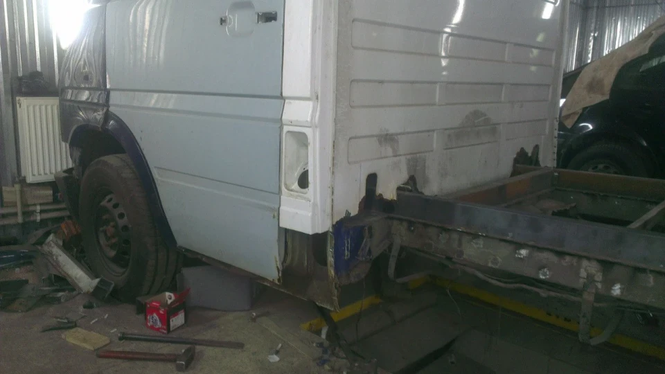 Volkswagen LT БУВ АВТОБУС БІЧНОГО УДА 3