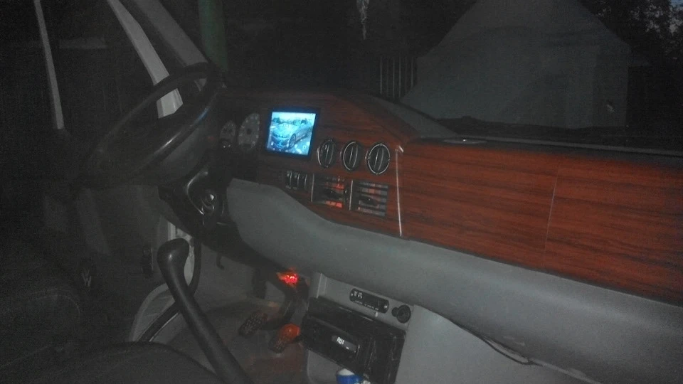Volkswagen LT White BOSS 5