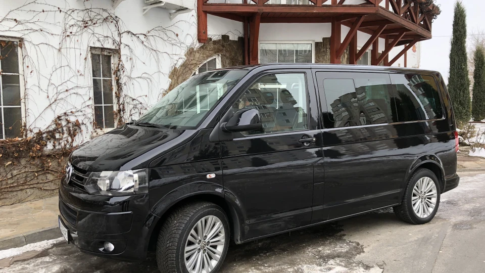 Volkswagen Multivan 2