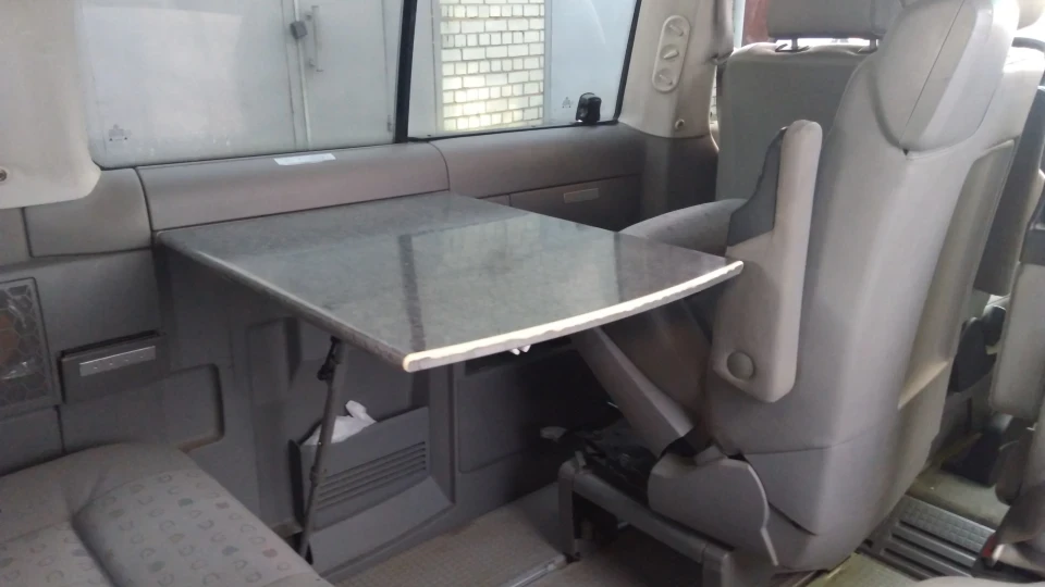 Volkswagen Multivan 2
