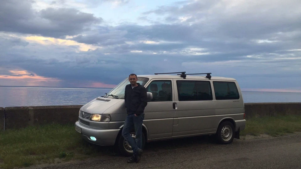 Volkswagen Multivan 2.5TDI (151) 4
