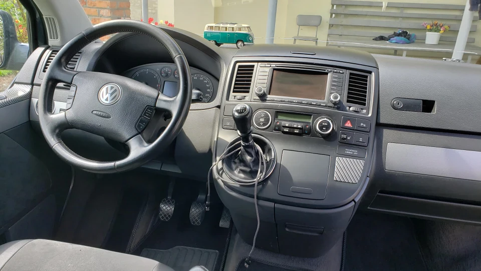 Volkswagen Multivan 2.5TDI 4MOTION 2