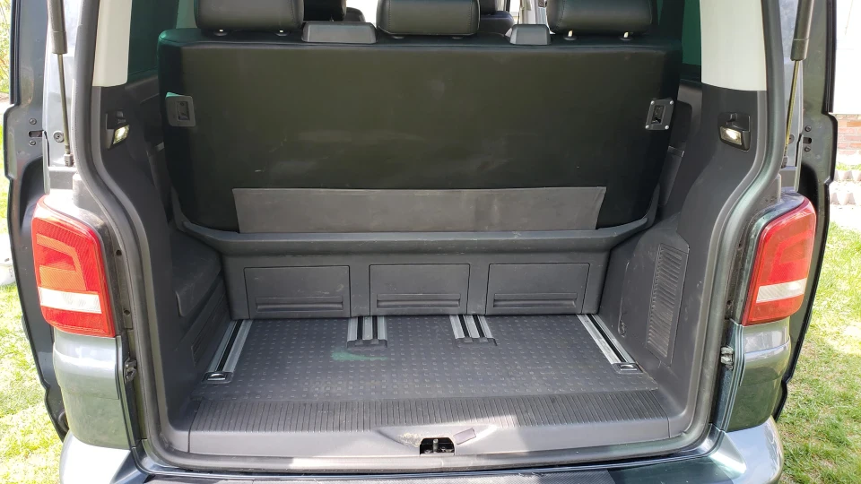 Volkswagen Multivan 2.5TDI 4MOTION 3