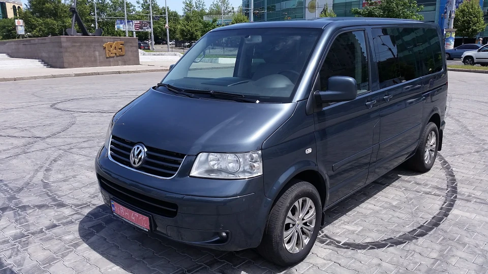 Volkswagen Multivan Highline 2,5 tdi 4motion