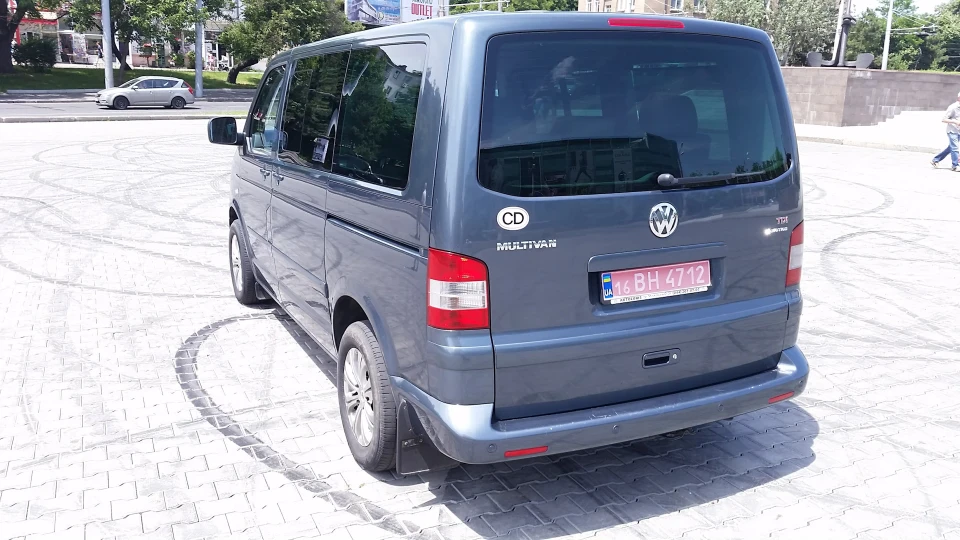 Volkswagen Multivan Highline 2,5 tdi 4motion 4
