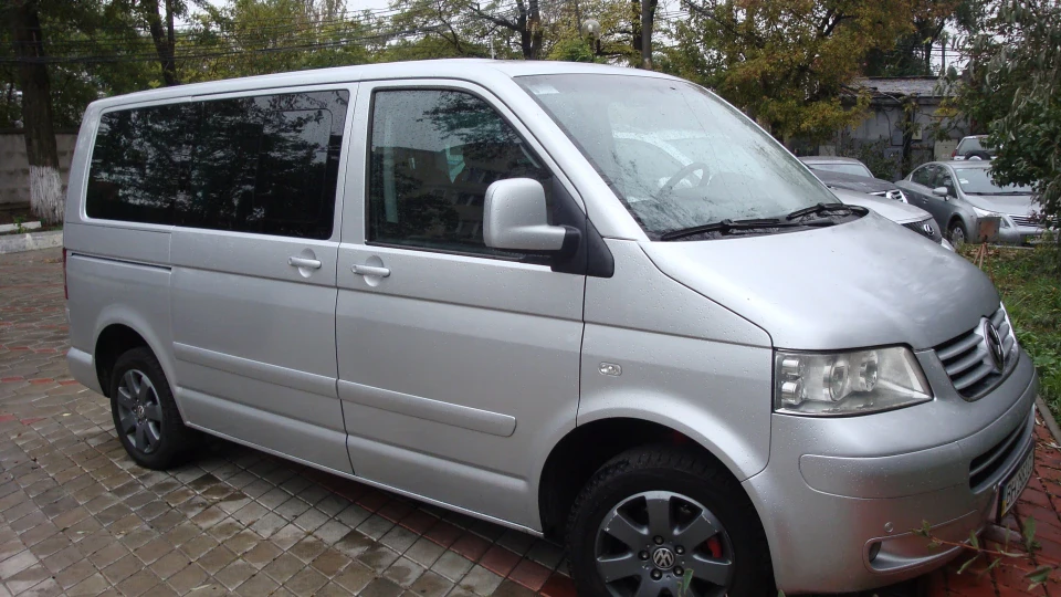 Volkswagen Multivan SeaSong 2,5 TDI 4Motion 5