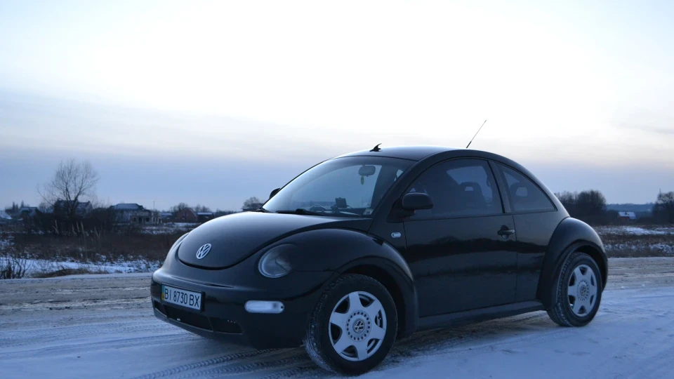 Volkswagen New Beetle 2.0 2
