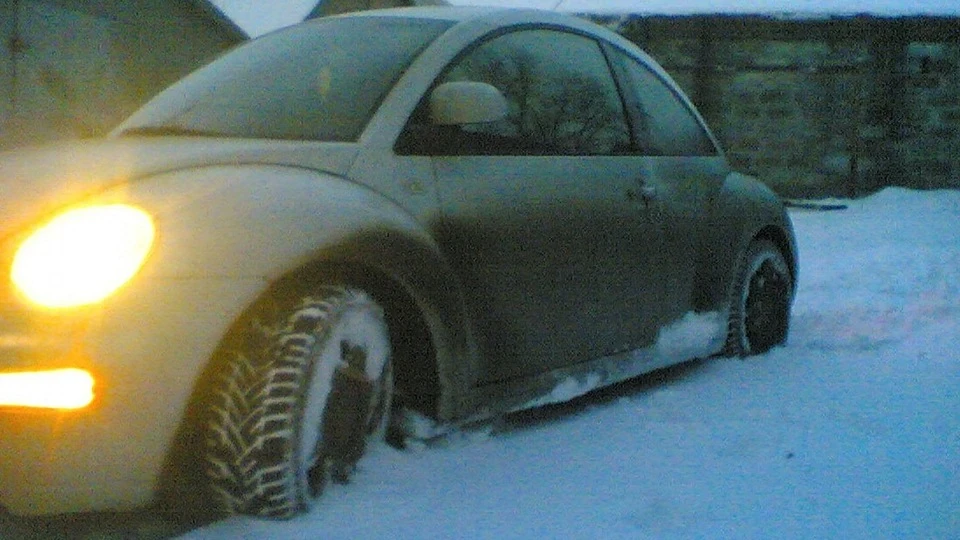 Volkswagen New Beetle "GT" 3