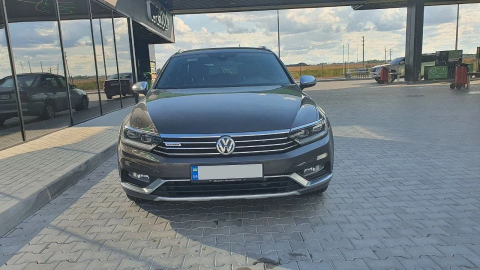 Volkswagen Passat Alltrack 2