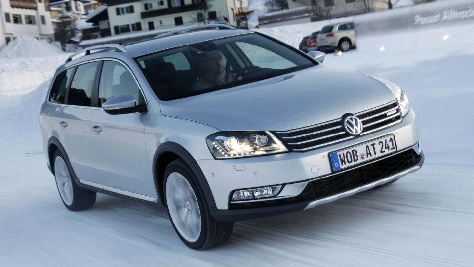 Volkswagen Passat Alltrack 2.0 Турбо 2