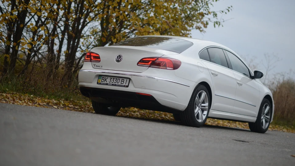 Volkswagen Passat CC 4