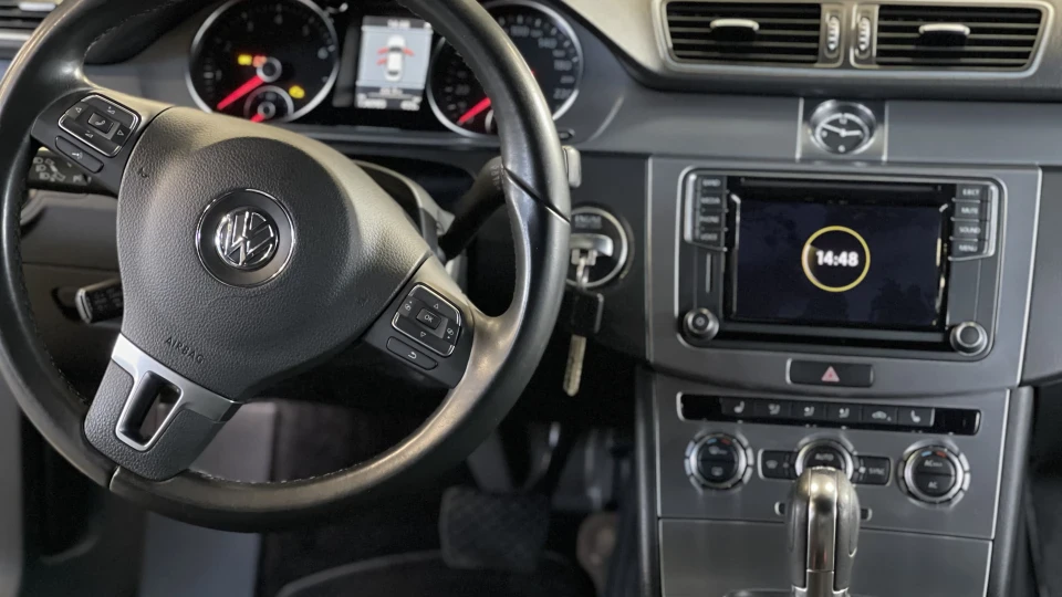 Volkswagen Passat CC 🪰 4