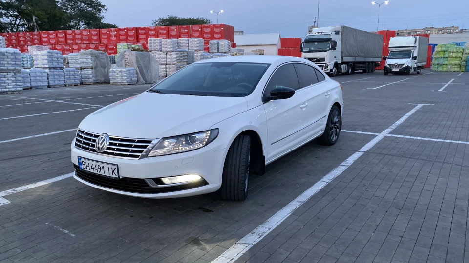 Volkswagen Passat CC 2.0 TDI 3