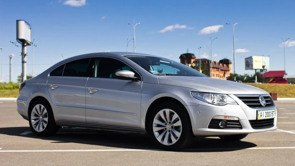 Volkswagen Passat CC 2.0 tdi 4