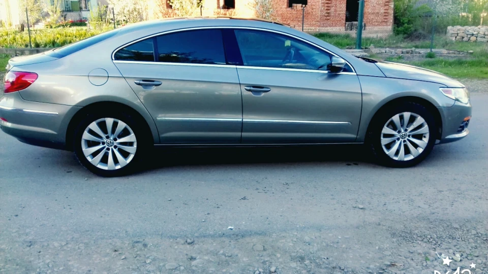 Volkswagen Passat CC 2,0 TSFI 4