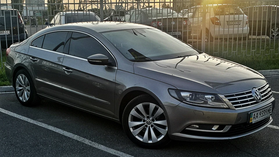 Volkswagen Passat CC 2.0 турбо 4