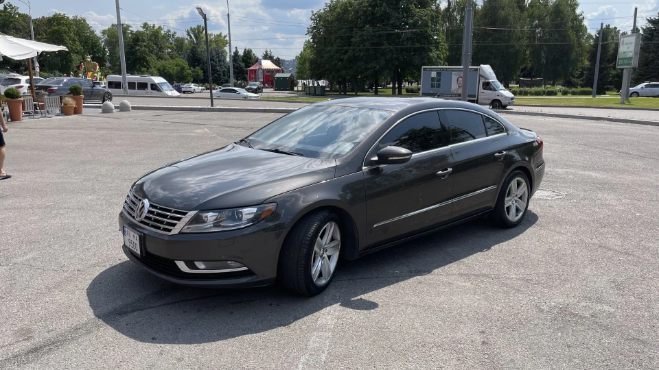 Volkswagen Passat CC 2.0T USA 3
