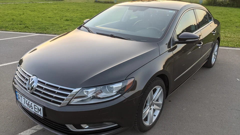 Volkswagen Passat CC Brown 2.0T 2