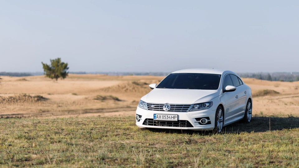 Volkswagen Passat CC by Vert 2