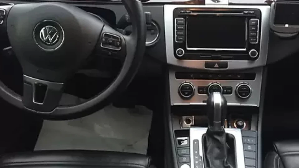 Volkswagen Passat CC Красиві лінії кузова. 3