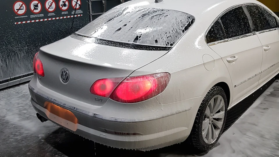 Volkswagen Passat CC Ластівка) 2