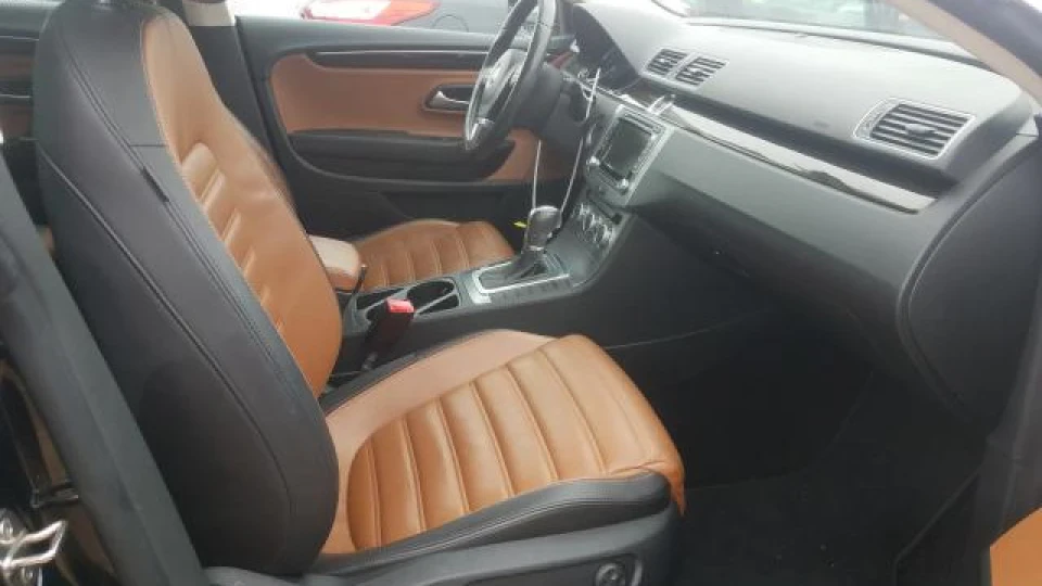 Volkswagen Passat CC Luxury USA 5
