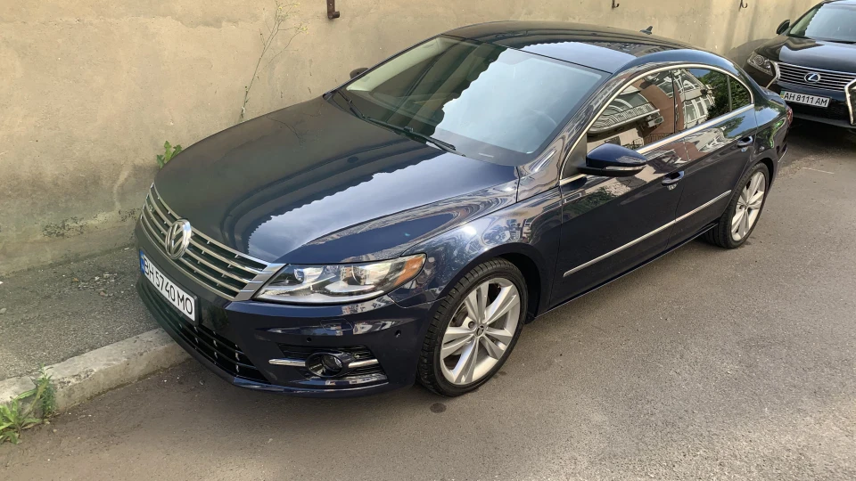 Volkswagen Passat CC R-Line Night blue. 3