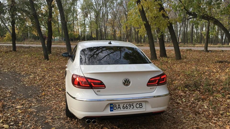 Volkswagen Passat CC Rline USA 5
