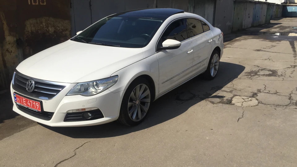 Volkswagen Passat CC Літак