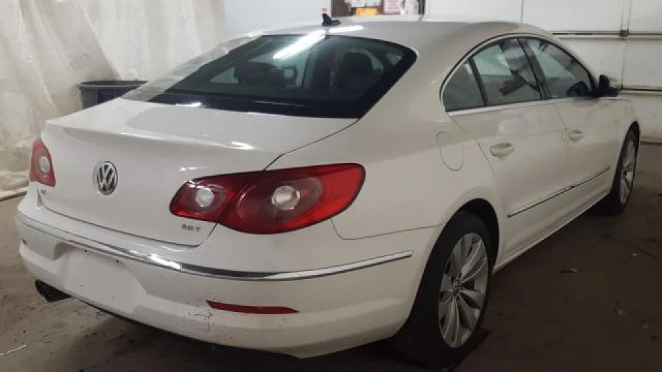 Volkswagen Passat CC Сніговик 2.0 турбо 3