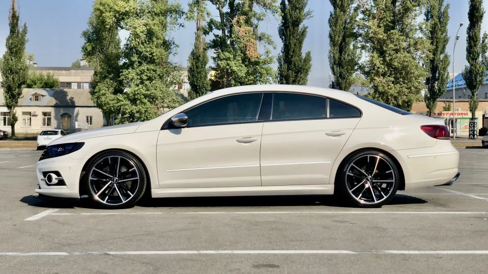 Volkswagen Passat CC White Pearl R OEM 3