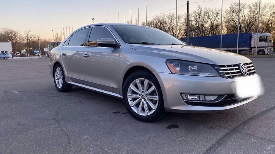 Volkswagen Passat US 5