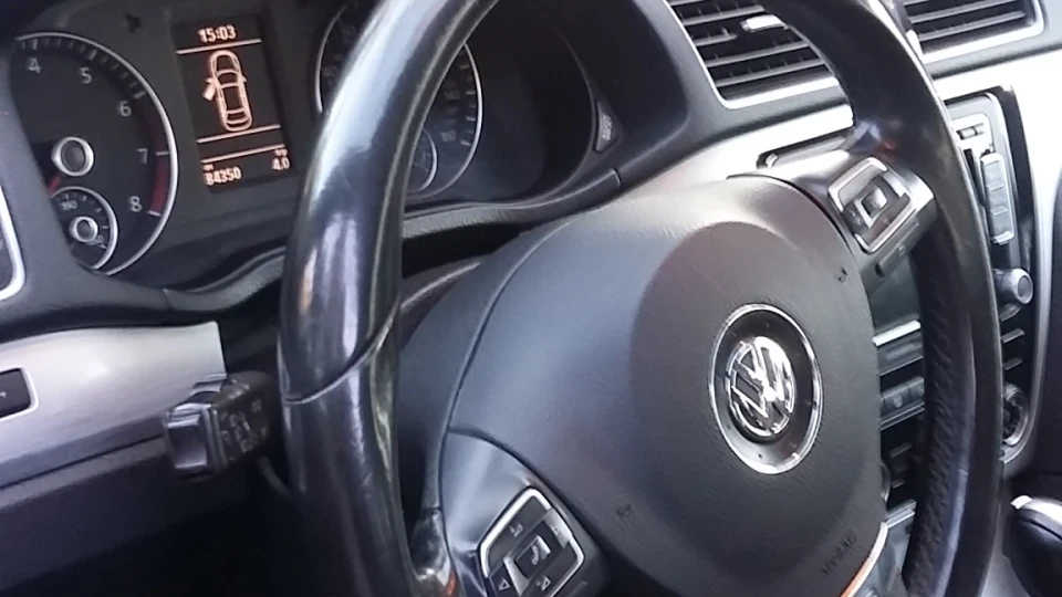 Volkswagen Passat US 4