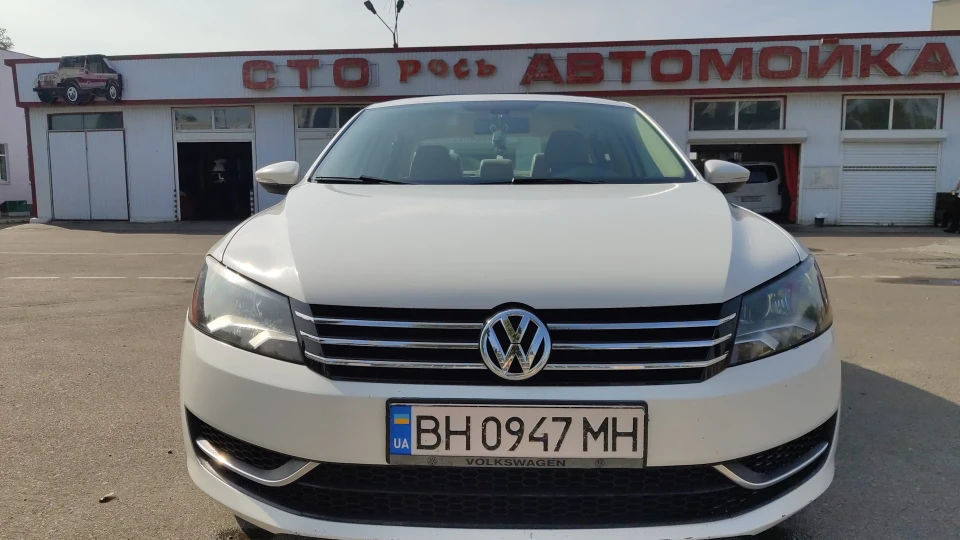 Volkswagen Passat US 2