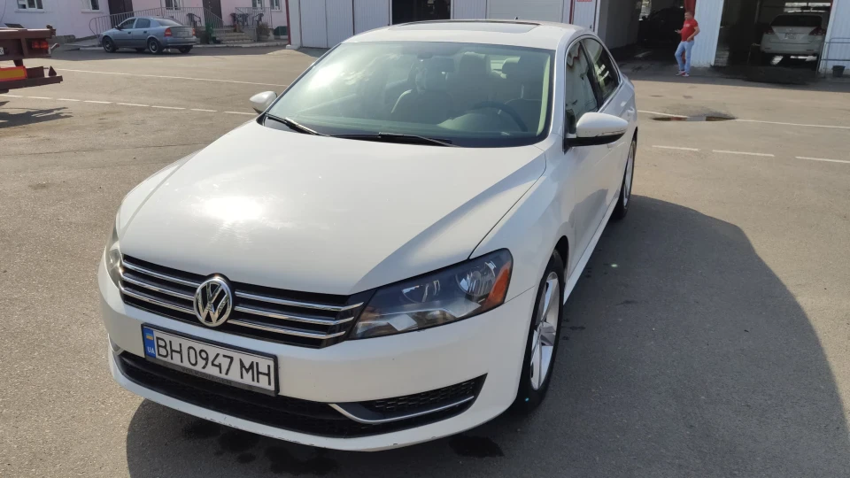 Volkswagen Passat US 3
