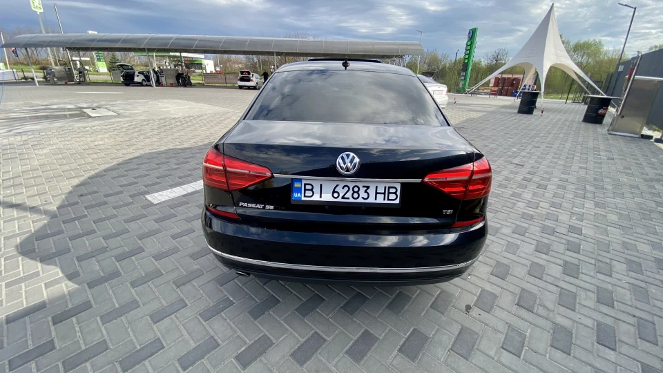 Volkswagen Passat US 3