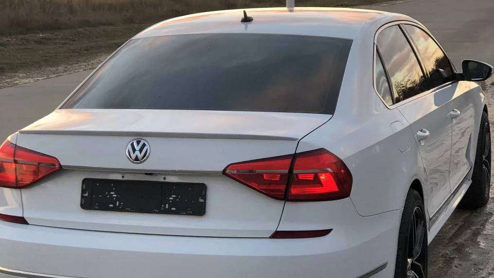 Volkswagen Passat US 3