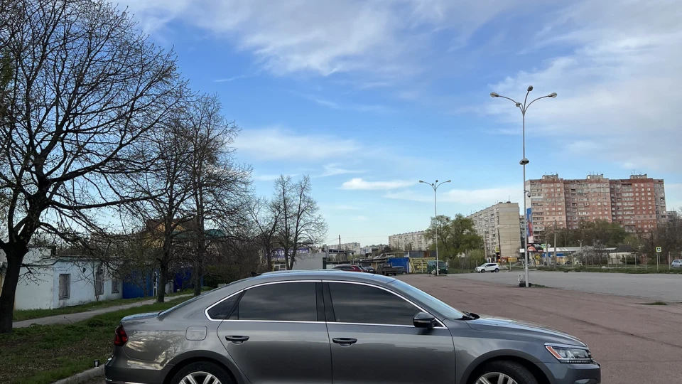 Volkswagen Passat US 2