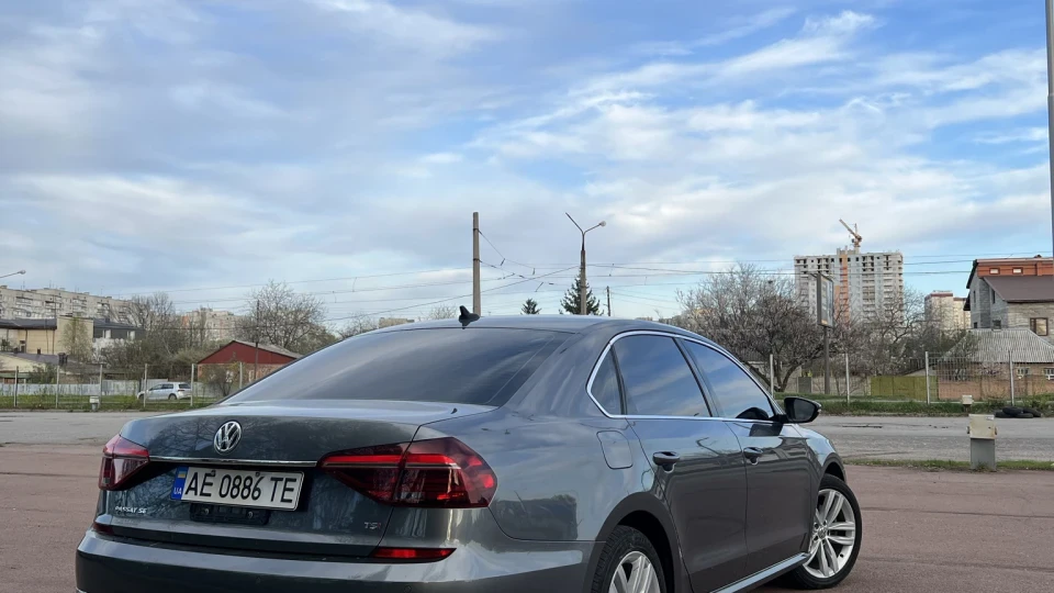 Volkswagen Passat US 3