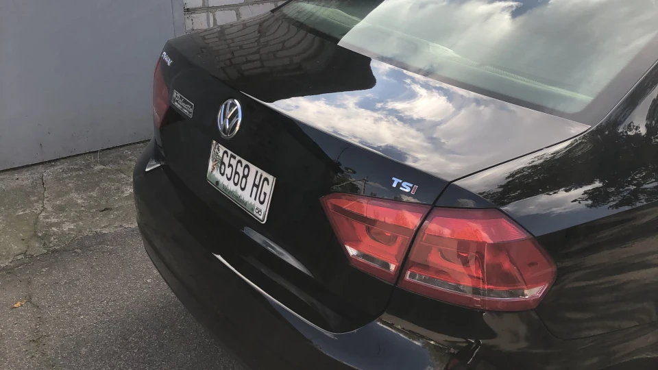 Volkswagen Passat US 5