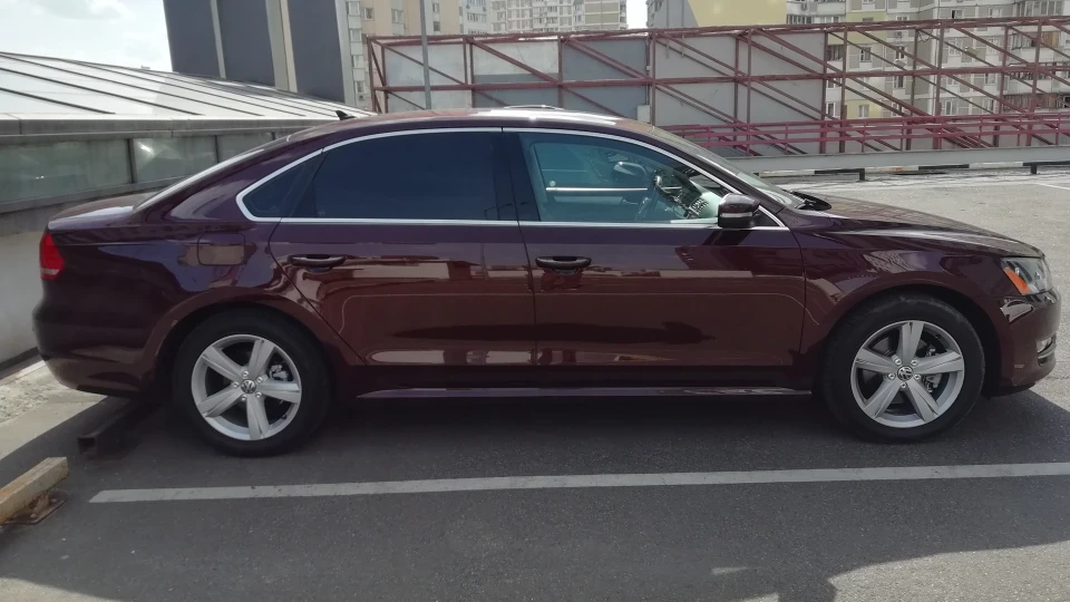 Volkswagen Passat US 5