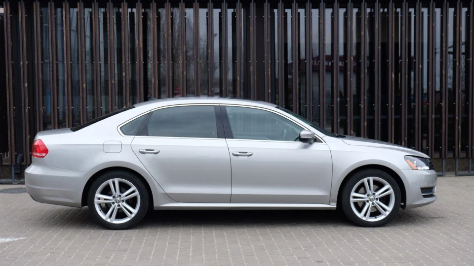 Volkswagen Passat US 2