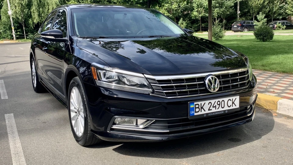 Volkswagen Passat US 2