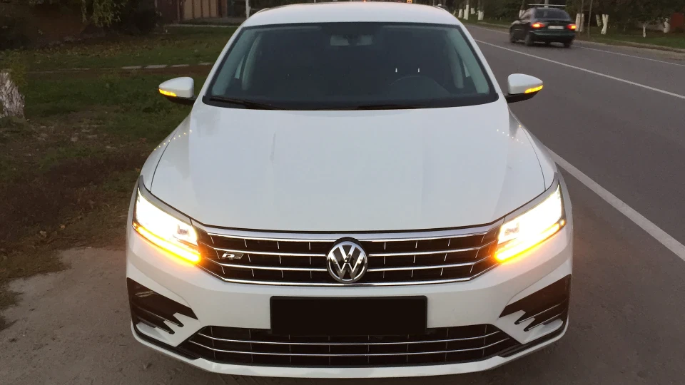 Volkswagen Passat US 2