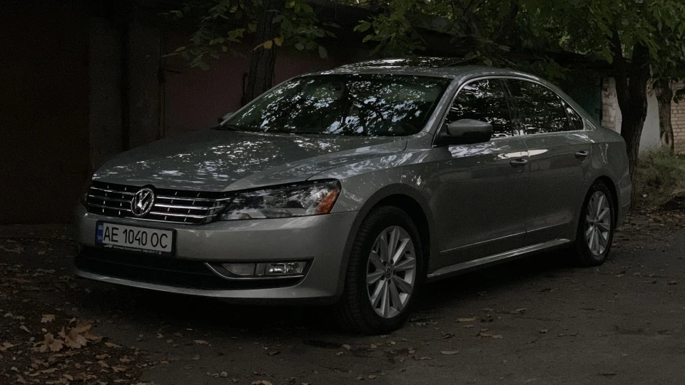 Volkswagen Passat US 1040 4