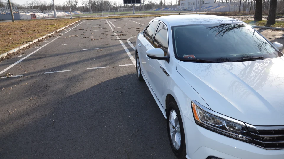 Volkswagen Passat US 1.8 tsi 4